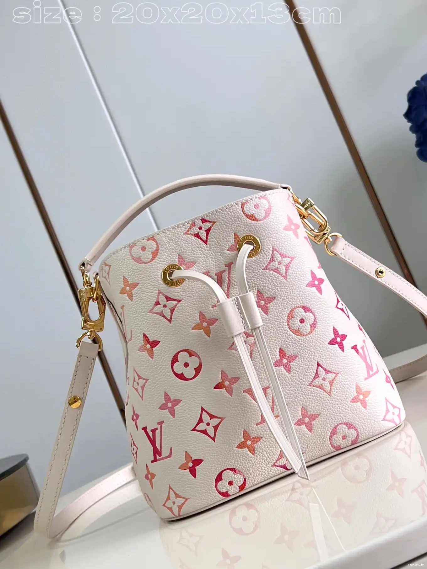 NÉONOÉ LOUIS VUITTON BB-20*20*13cm 0429
